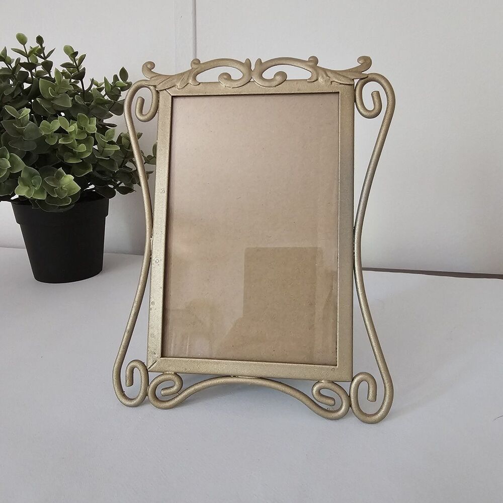 Ornate Art Nouveau Gold Tone Metal Small Fetco Standing Picture Frame 4x6 Photo